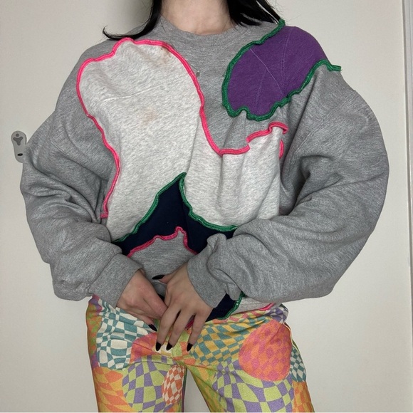 Rua Carlota Custom Stitched Crewneck Sweater Medium - Picture 6 of 6